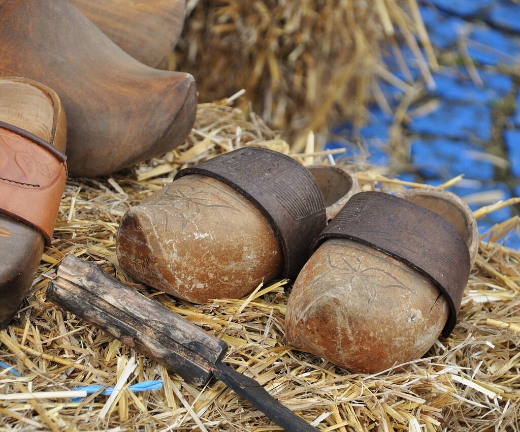 dutch clog shoes