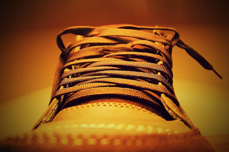 curly shoe laces